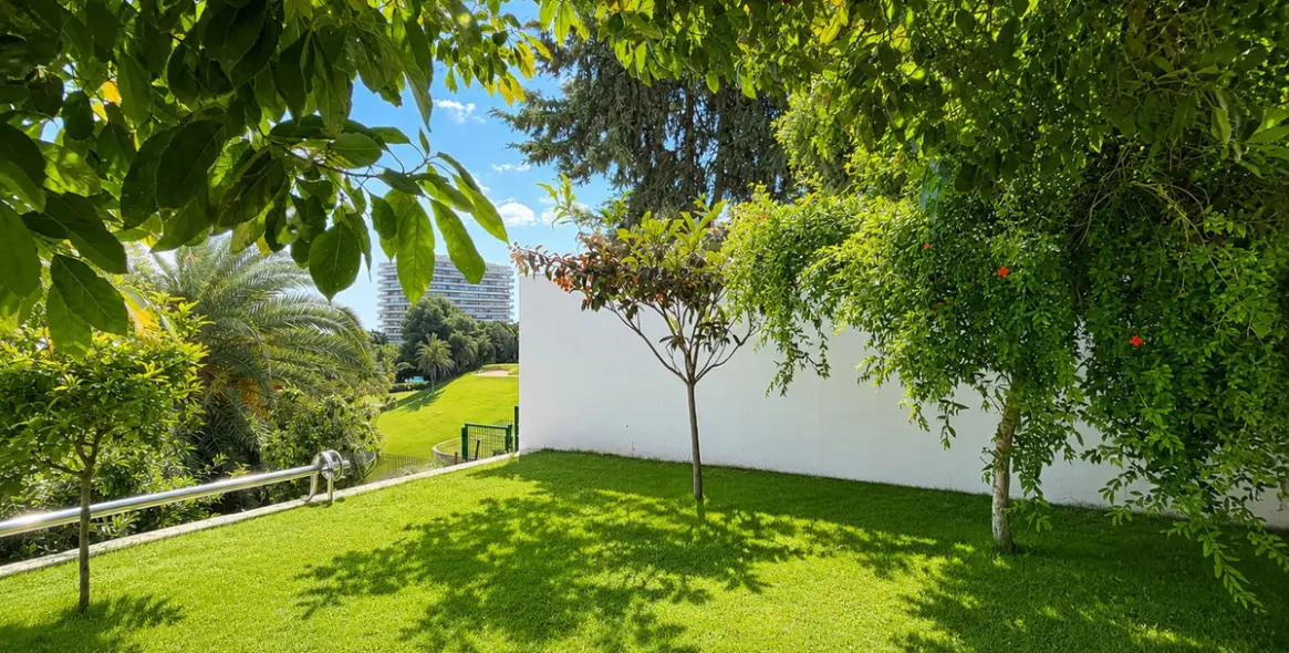 Sale of detached villa in Torrequebrada 30