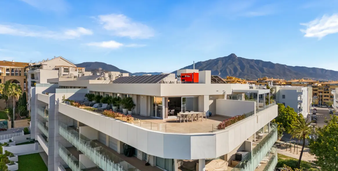 Venta de ático en San Pedro de Alcántara 1