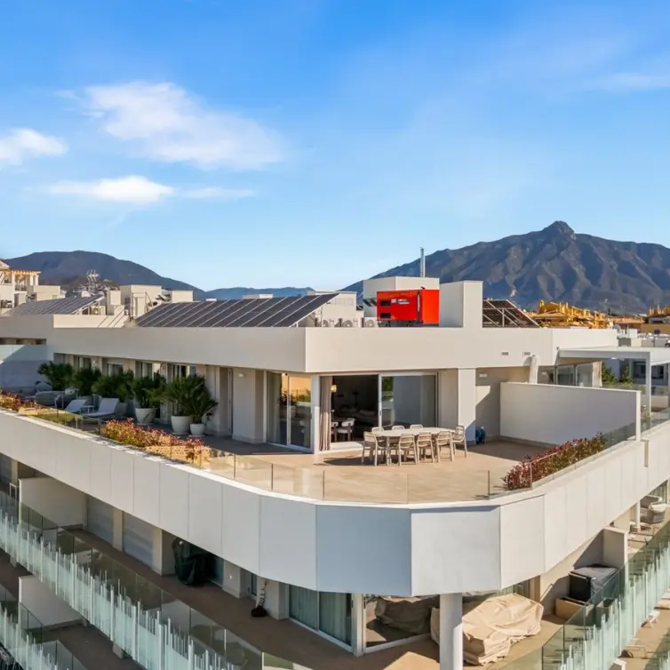 Sale of penthouse in San Pedro de Alcántara