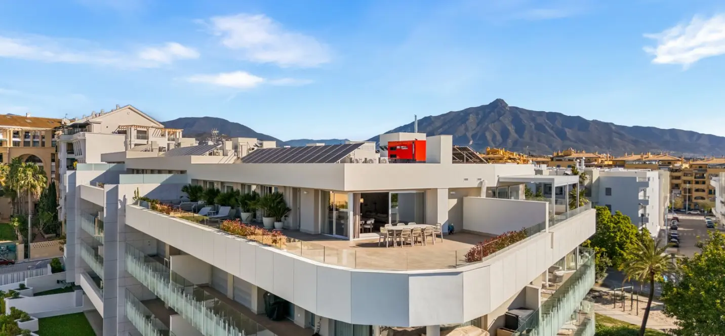 Sale of penthouse in San Pedro de Alcántara 0