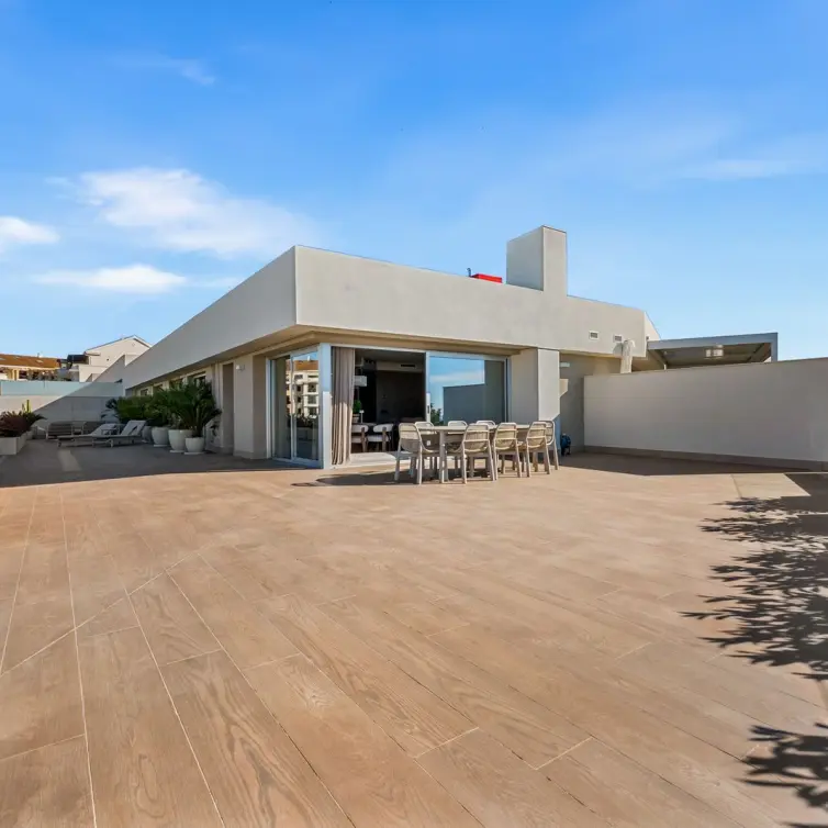 Sale of penthouse in San Pedro de Alcántara