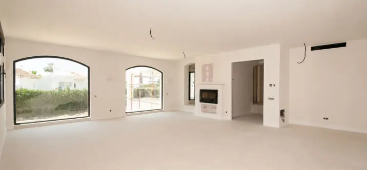 Venta de villa independiente en Elviria 1