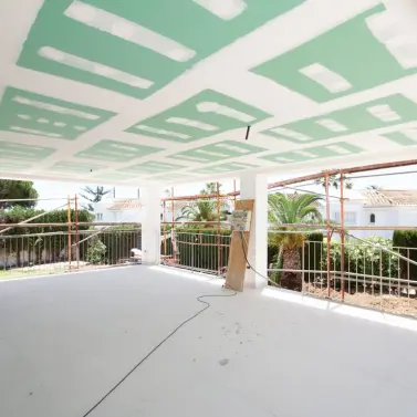 Venta de villa independiente en Elviria