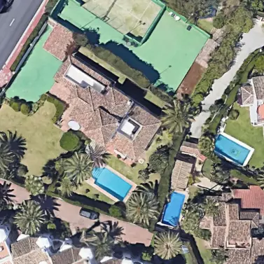 Venta de villa independiente en Elviria