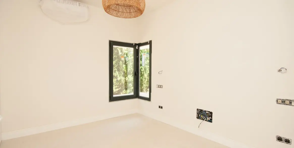 Venta de villa independiente en Elviria 13