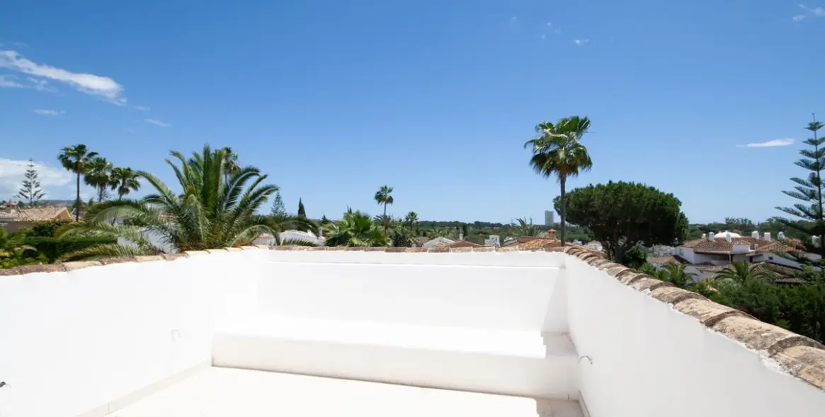 Venta de villa independiente en Elviria 17