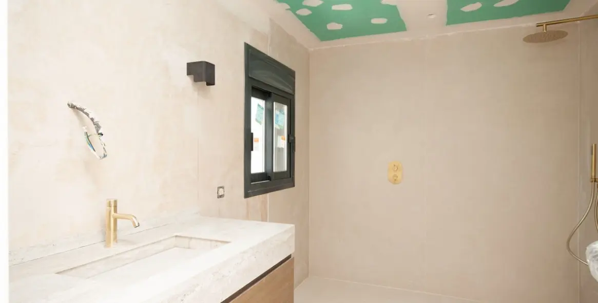 Venta de villa independiente en Elviria 22
