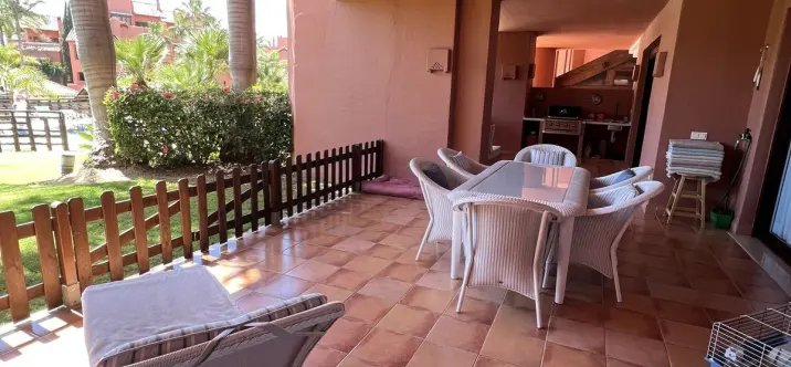 Short-term rent of ground floor apartment in Estepona 0