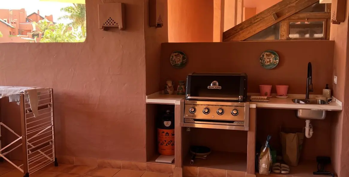 Short-term rent of ground floor apartment in Estepona 10