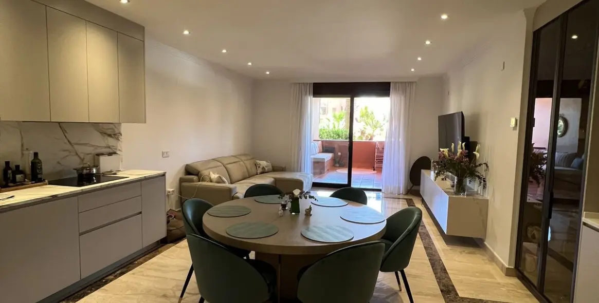 Short-term rent of ground floor apartment in Estepona 24