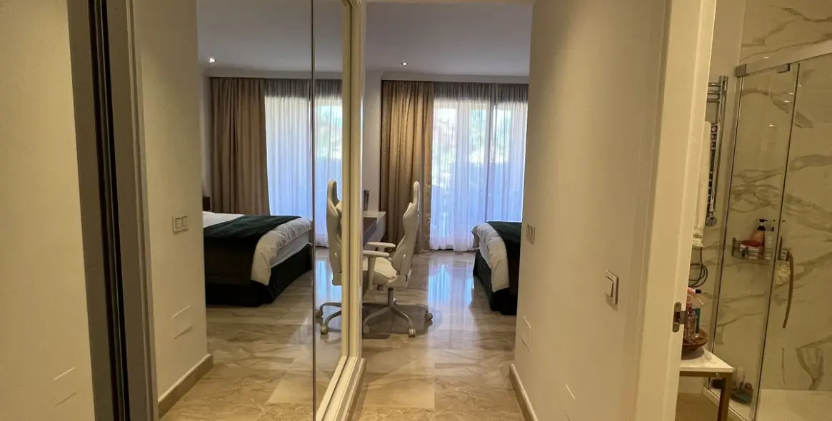 Short-term rent of ground floor apartment in Estepona 46