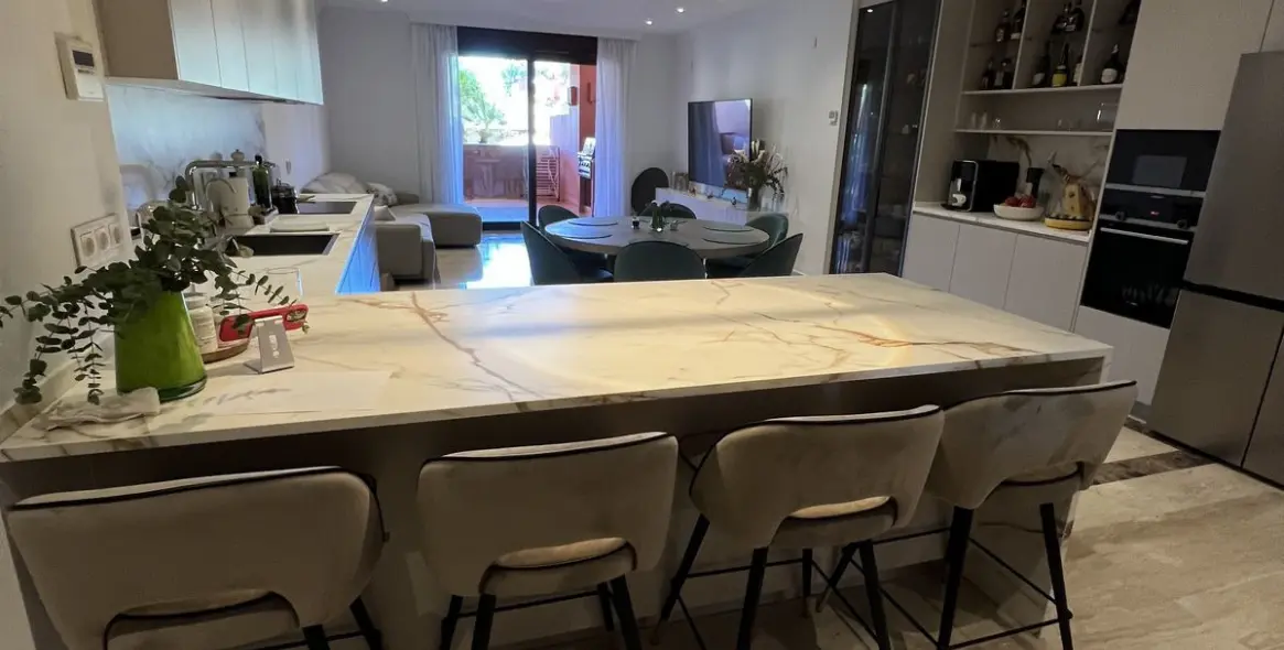 Short-term rent of ground floor apartment in Estepona 49