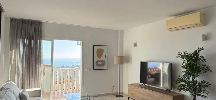 Долгосрочная аренда двухуровневых апартаментов в Benalmadena 0