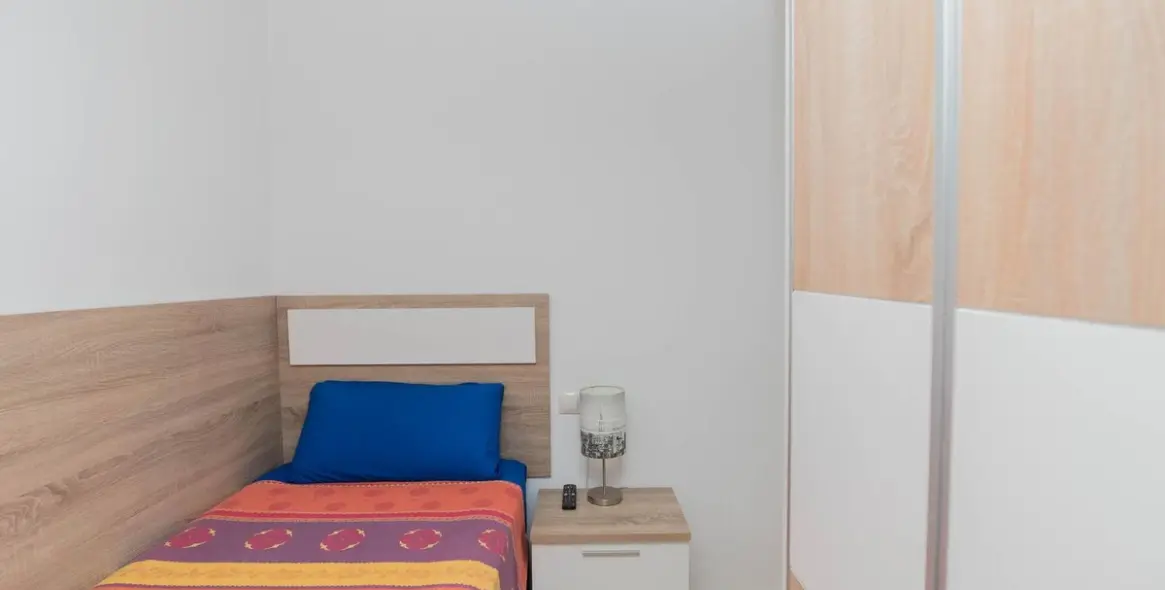 Sale of middle floor apartment in Benalmadena Costa 9