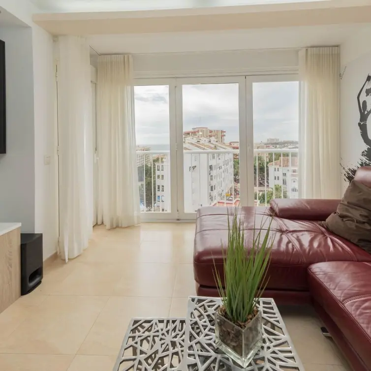 Продажа апартаментов на среднем этаже в Benalmadena Costa