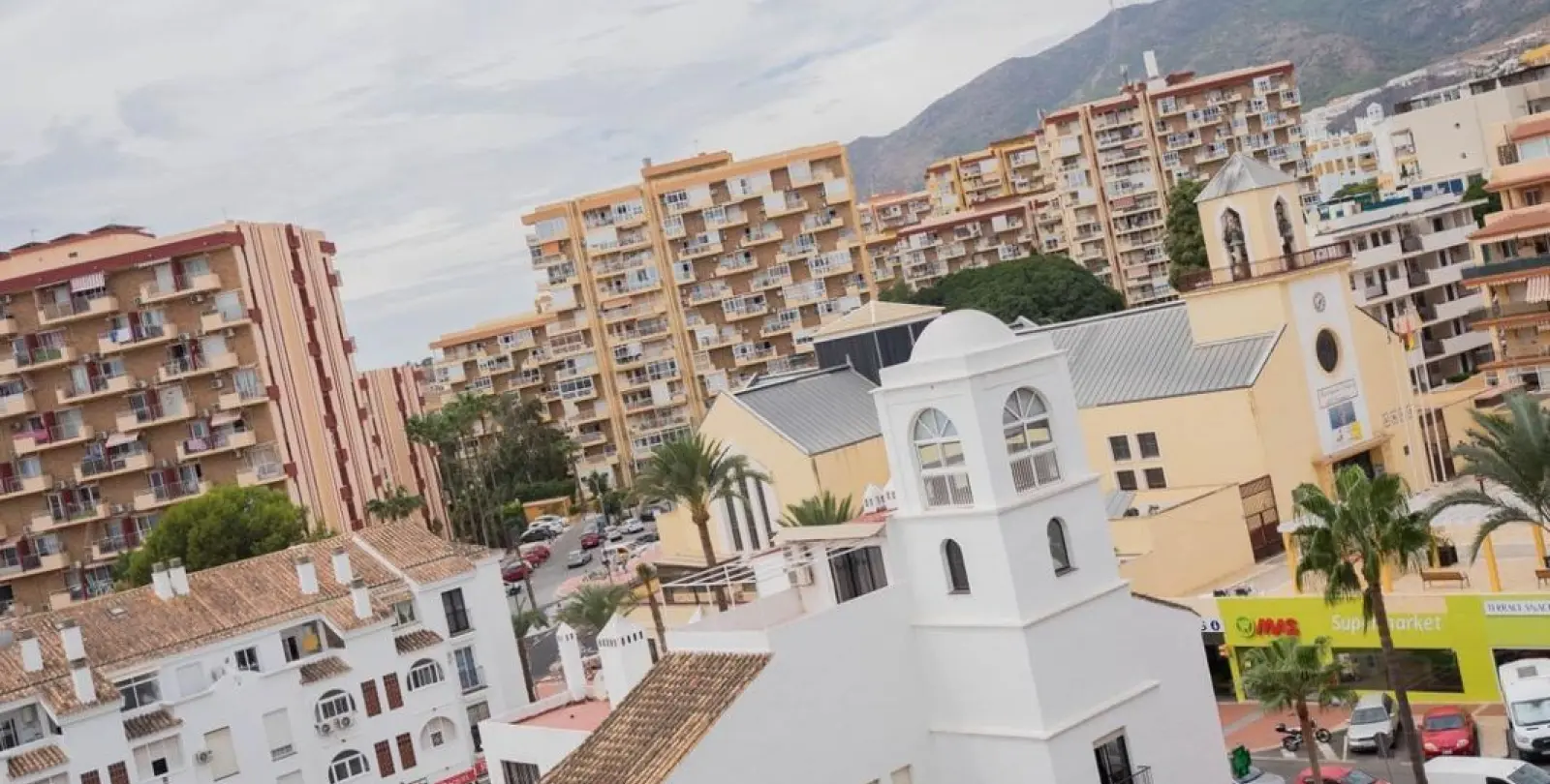 Продажа апартаментов на среднем этаже в Benalmadena Costa 3
