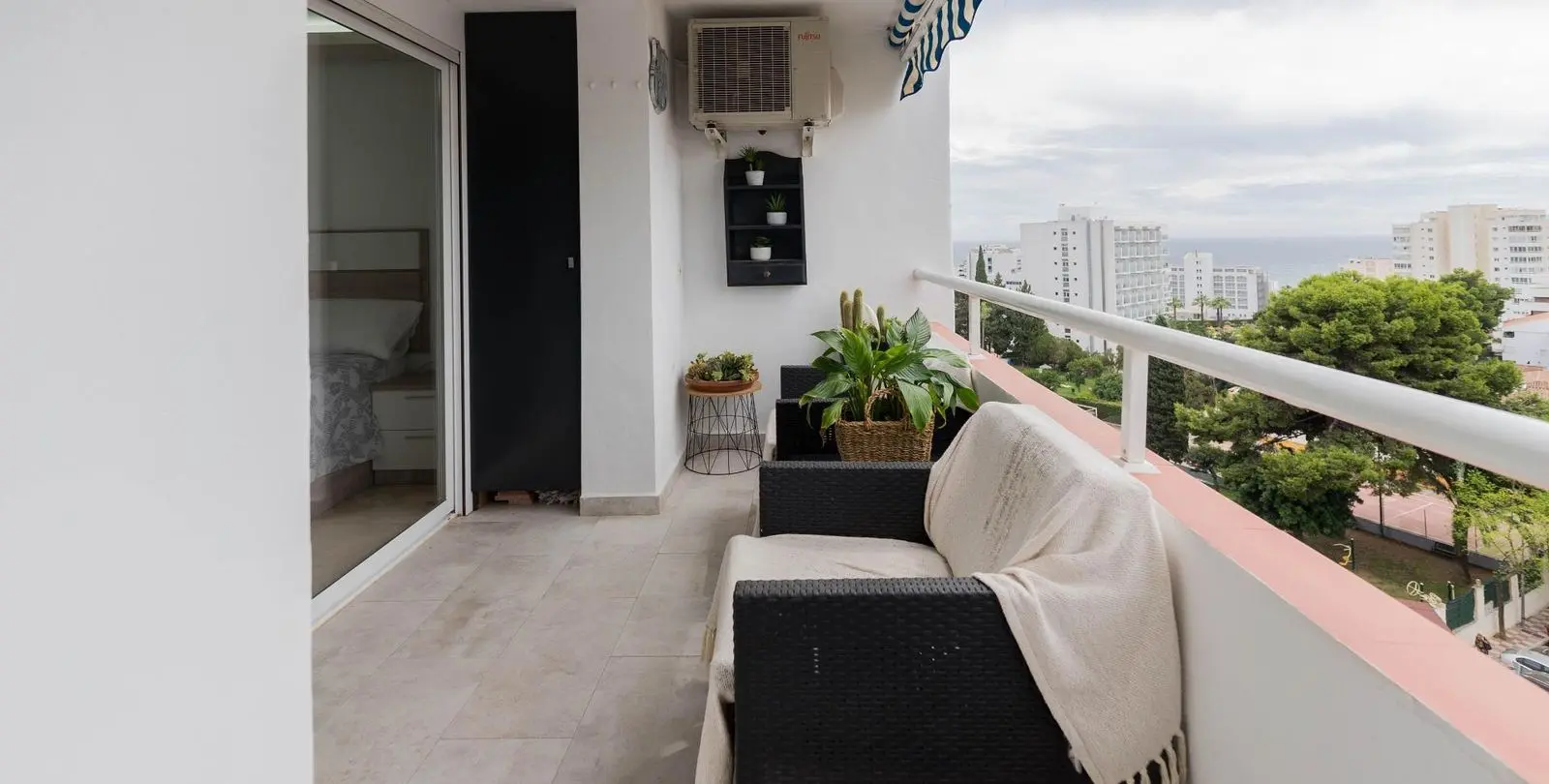 Продажа апартаментов на среднем этаже в Benalmadena Costa 19