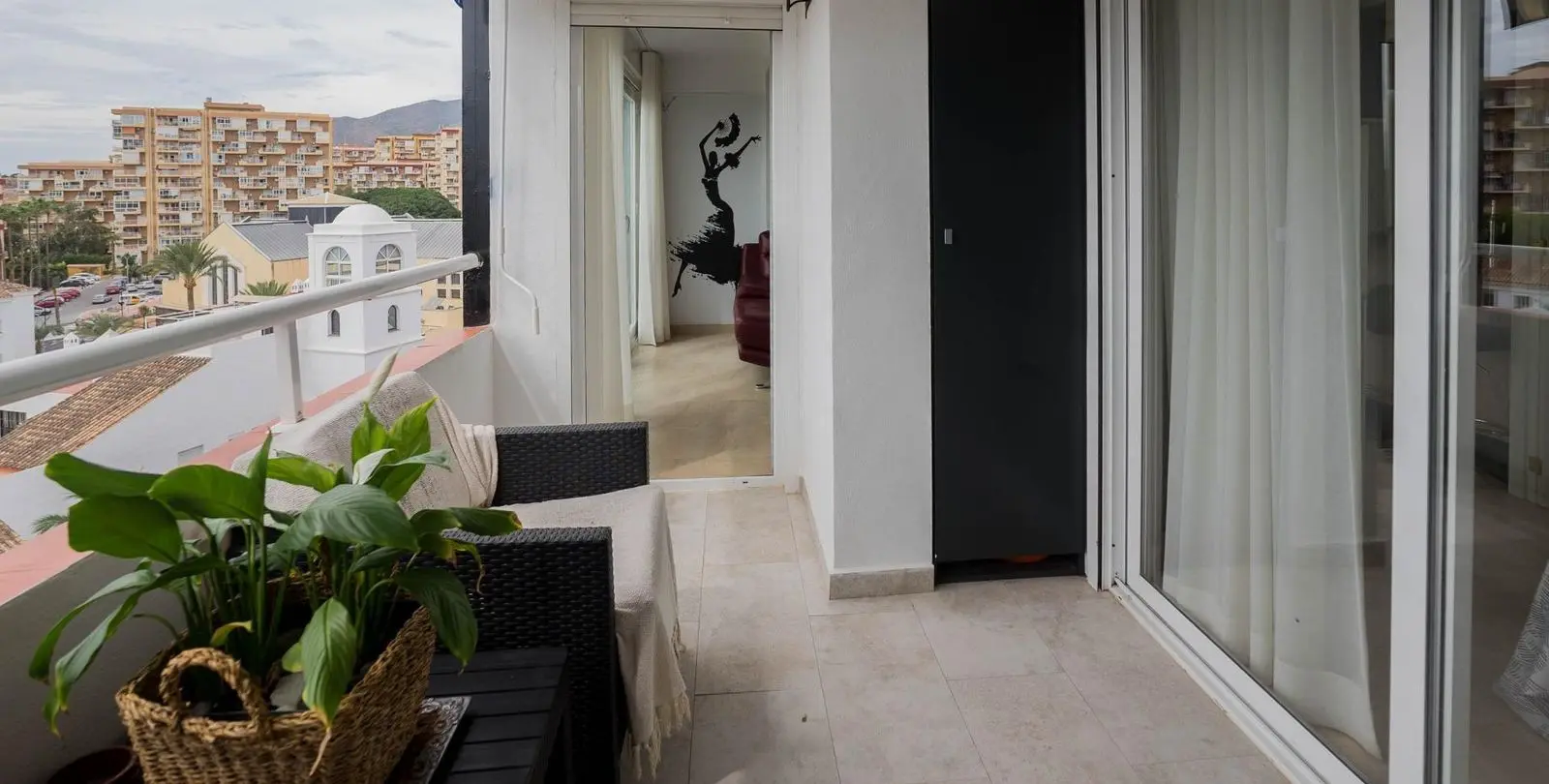 Продажа апартаментов на среднем этаже в Benalmadena Costa 21