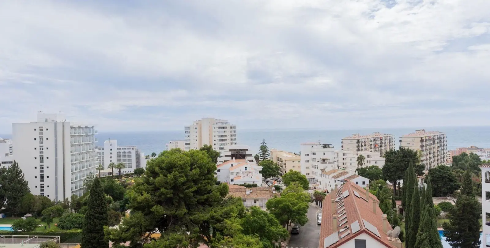 Продажа апартаментов на среднем этаже в Benalmadena Costa 22