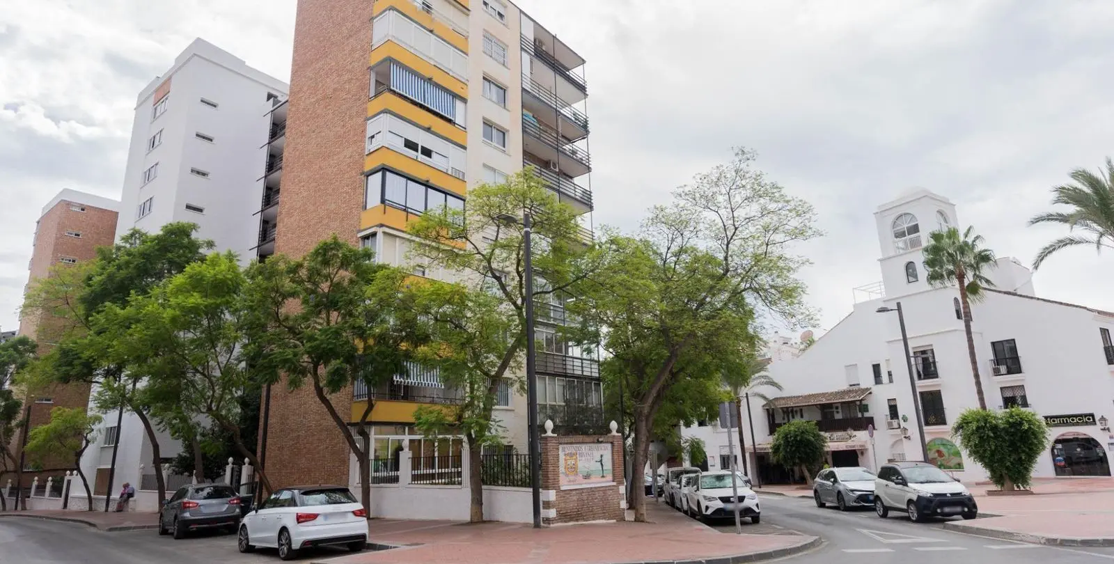 Продажа апартаментов на среднем этаже в Benalmadena Costa 23