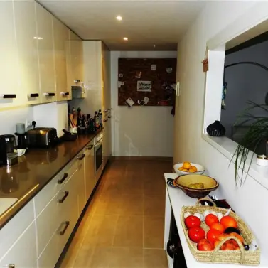 Sale of middle floor apartment in La Duquesa