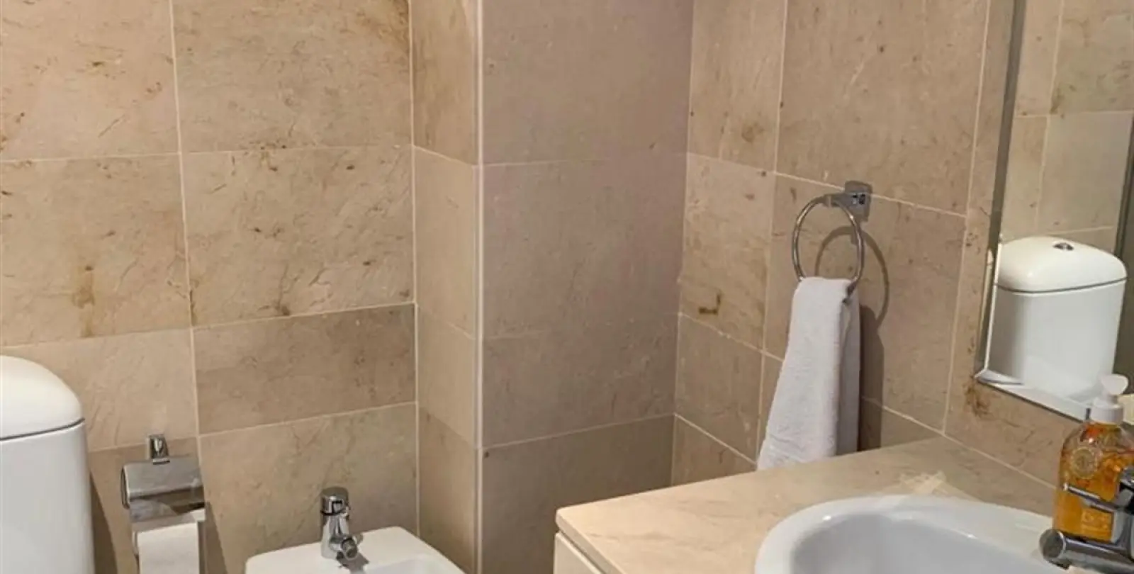 Продажа апартаментов на среднем этаже в La Duquesa 15