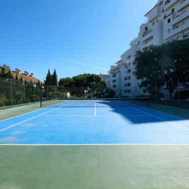 Venta de apartamento en planta media en Estepona