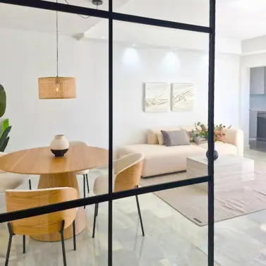 Venta de apartamento en planta media en Estepona
