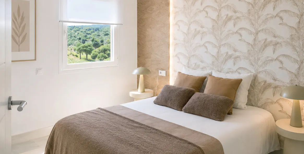 Venta de apartamento en planta media en Estepona 20