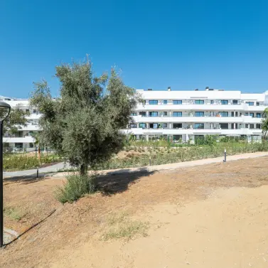 Продажа апартаментов на первом этаже в Estepona