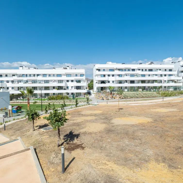 Продажа апартаментов на первом этаже в Estepona
