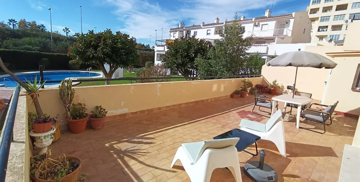 Продажа апартаментов на первом этаже в Fuengirola 1