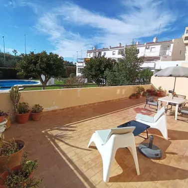 Продажа апартаментов на первом этаже в Fuengirola