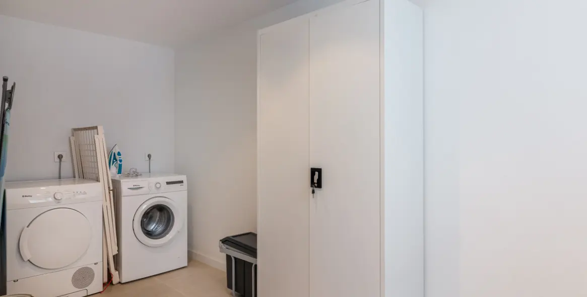 Venta de casa pareada en Istán 19