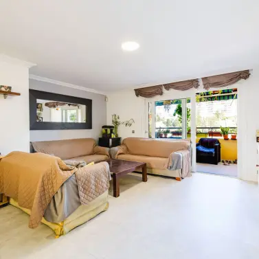 Sale of middle floor apartment in Benalmadena