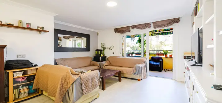 Sale of middle floor apartment in Benalmadena 0