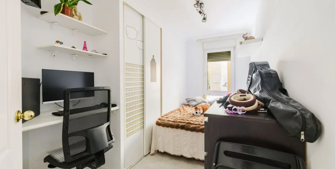 Sale of middle floor apartment in Benalmadena 8