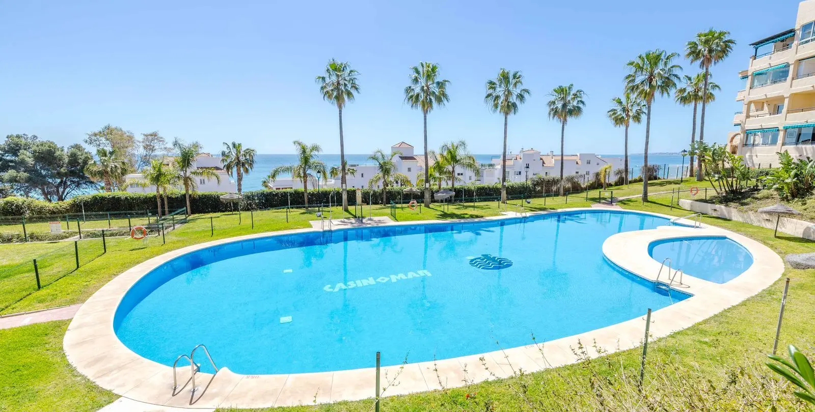 Venta de apartamento en planta media en Benalmadena 1