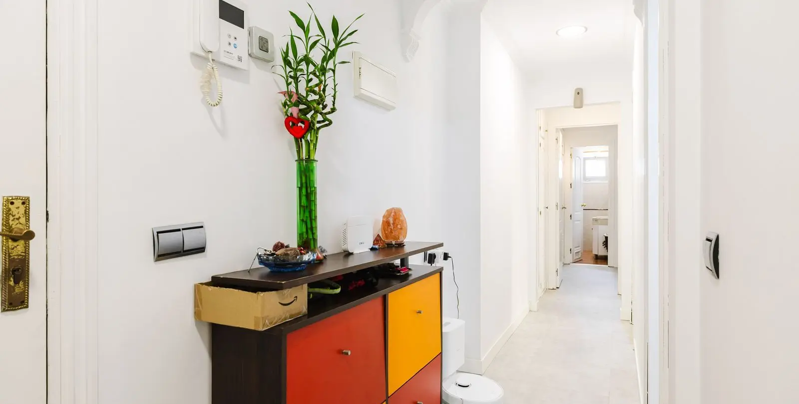 Venta de apartamento en planta media en Benalmadena 11