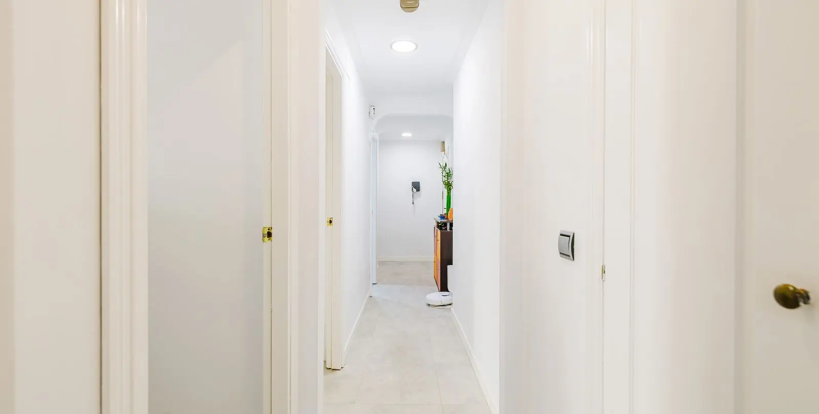 Venta de apartamento en planta media en Benalmadena 12