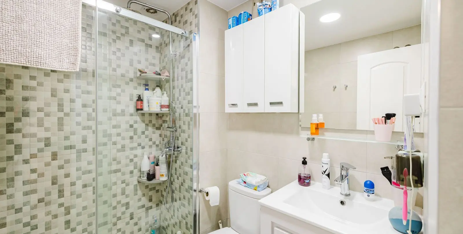 Venta de apartamento en planta media en Benalmadena 18