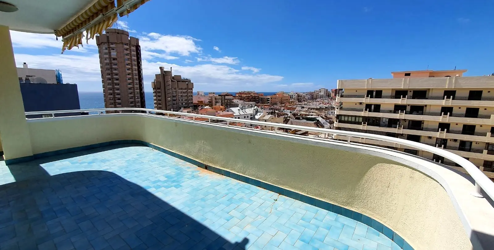Продажа апартаментов на среднем этаже в Fuengirola 1
