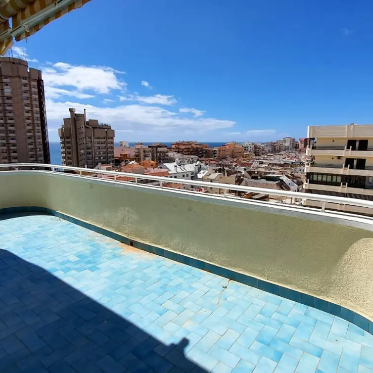 Venta de apartamento en planta media en Fuengirola