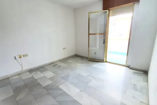 Image 6 thumb