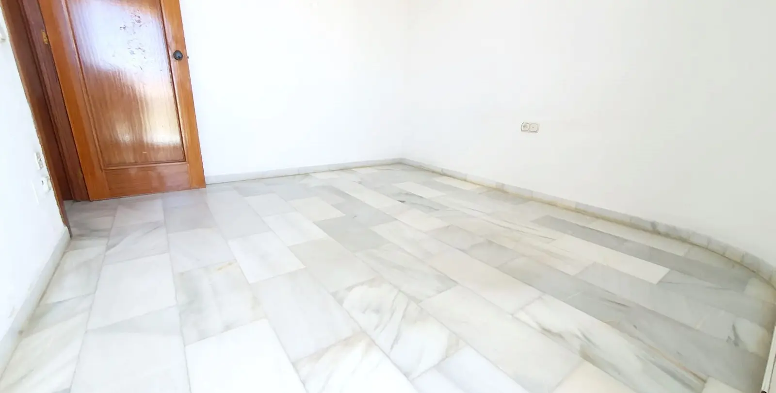 Продажа апартаментов на среднем этаже в Fuengirola 13