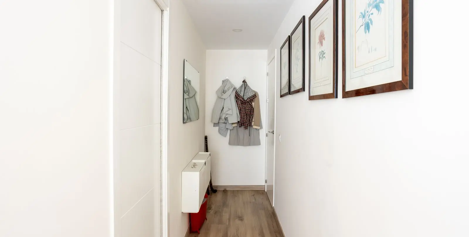 Sale of middle floor apartment in Nueva Andalucía 12