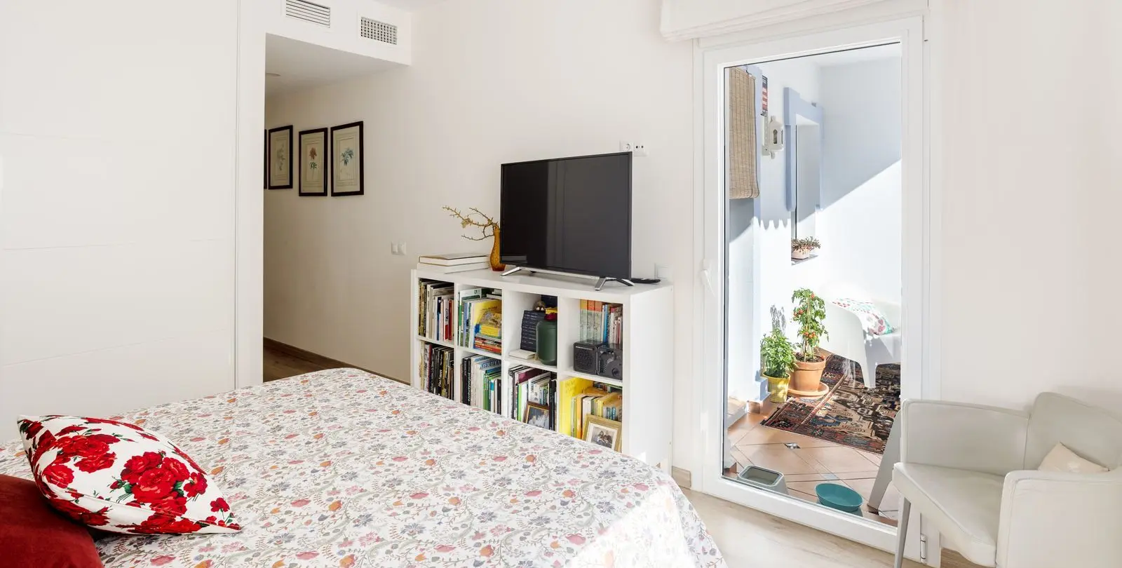 Sale of middle floor apartment in Nueva Andalucía 15