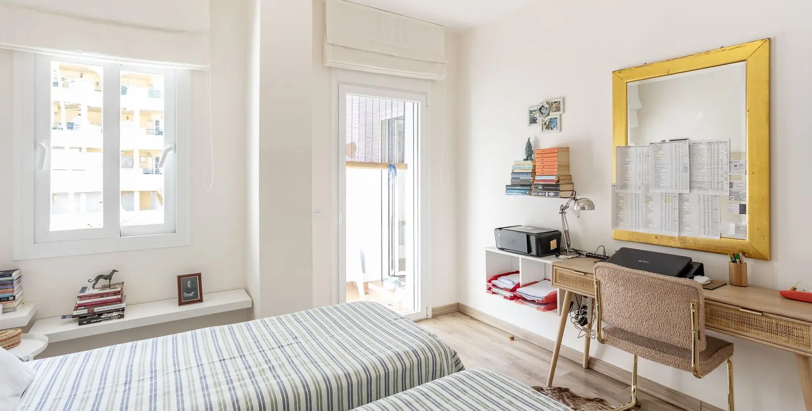 Sale of middle floor apartment in Nueva Andalucía 17