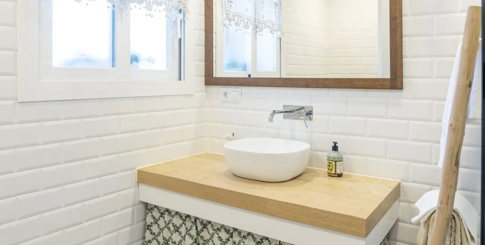 Sale of middle floor apartment in Nueva Andalucía 21