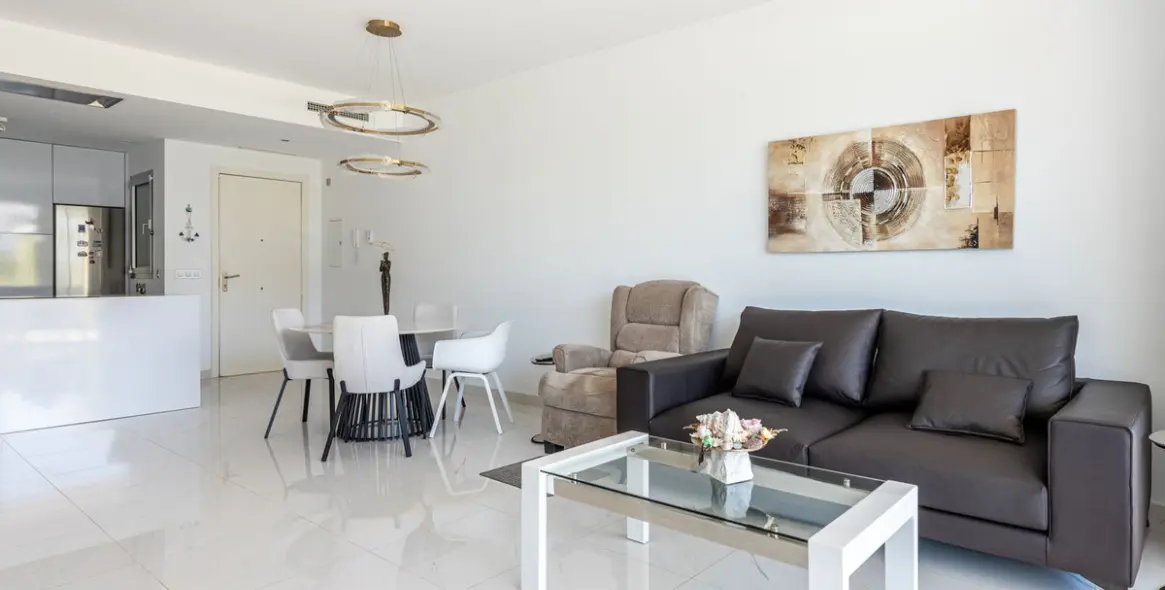 Sale of ground floor apartment in Bel Air 4
